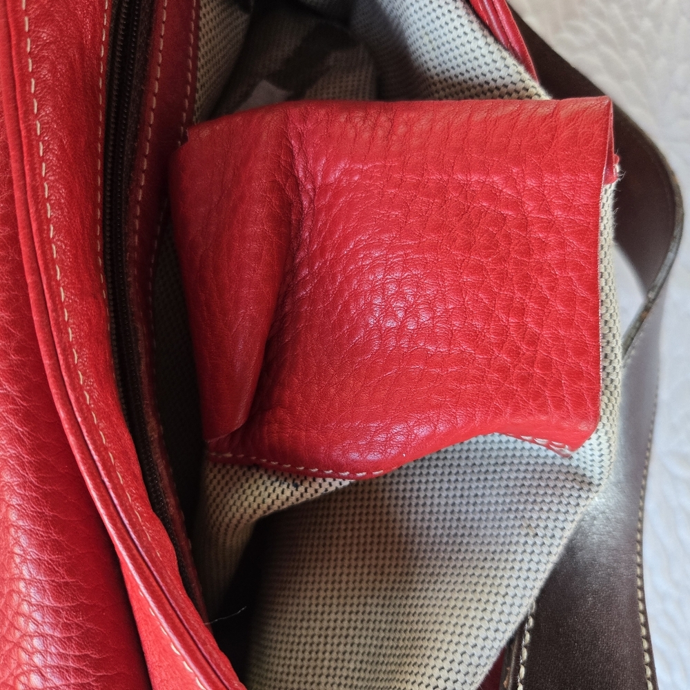 Vintage Classic Dooney & Bourke Red Leather Shoulder Bag Brown Trim - Picture 6 of 15